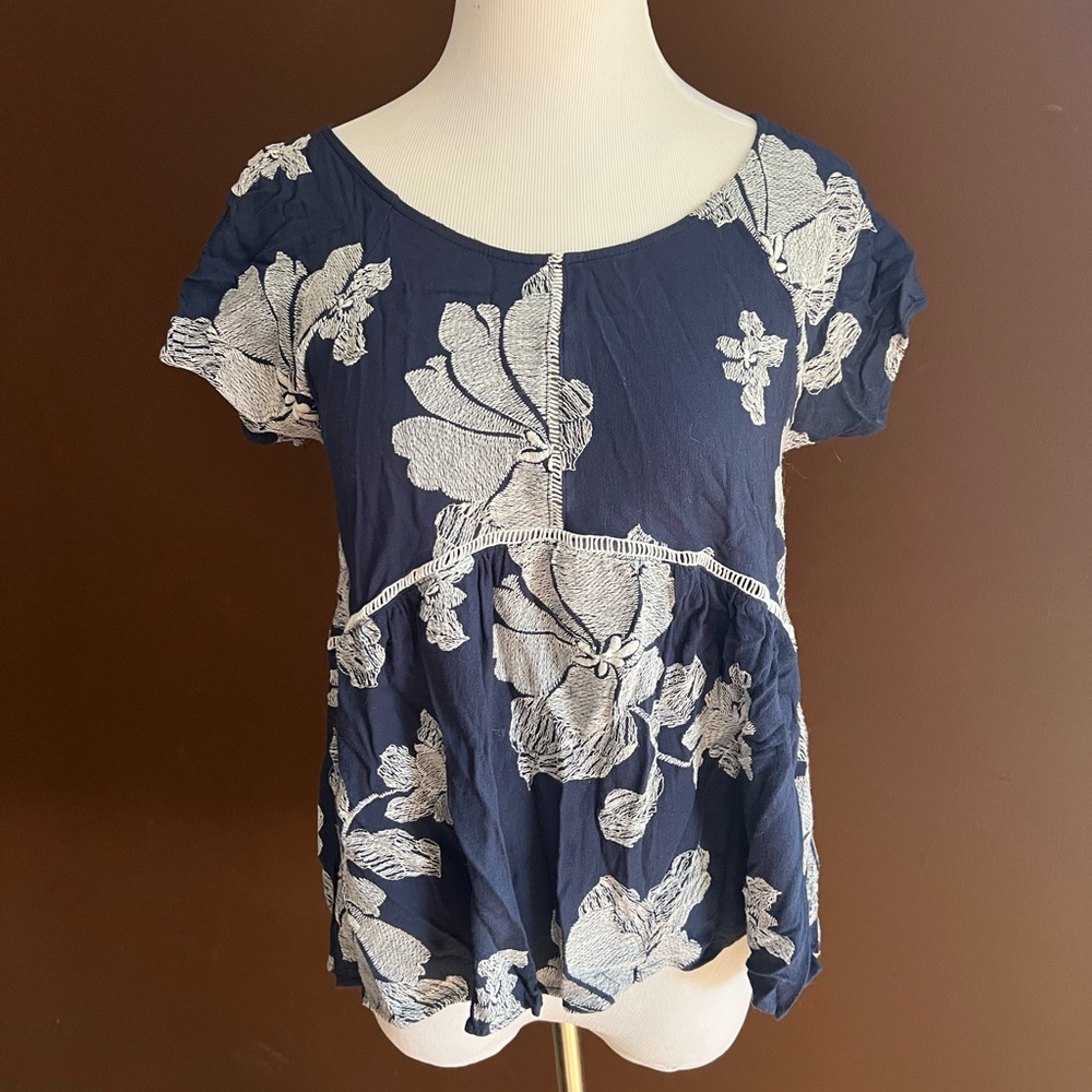 Ella Mara, Size: S, Color: Navy Blue and White